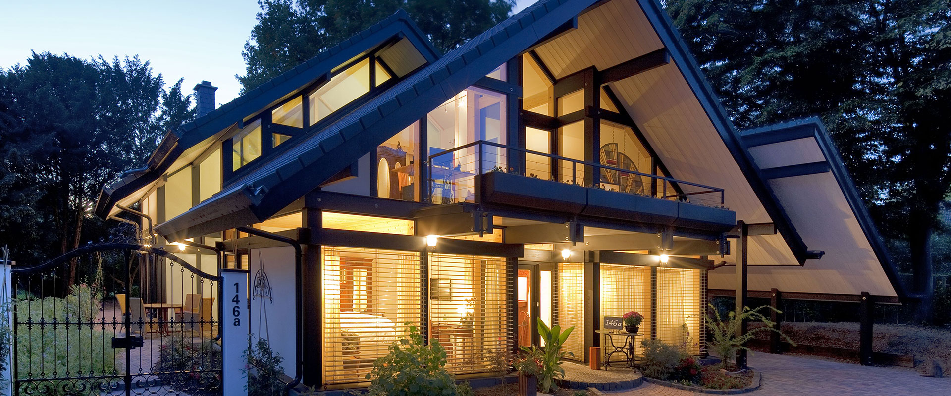 unrivaled craftsmanship in luxury homes, delivering excellence in residential construction, commitment to efficiency without cutting corners, tailored service aligned with your vision and needs